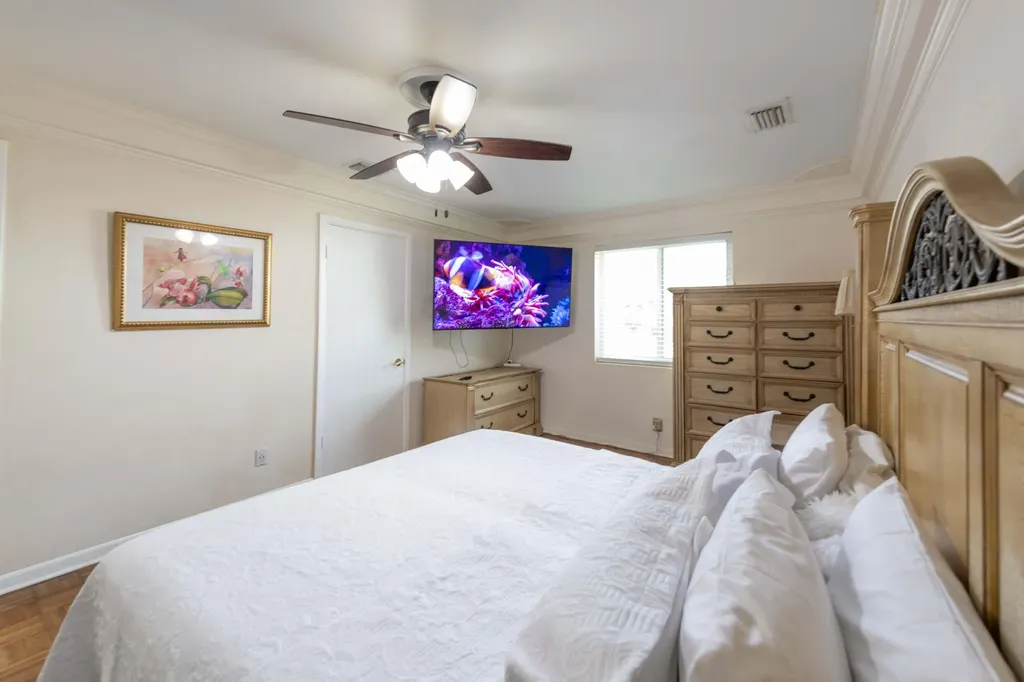7951 W Lake Drive Lake Clarke Shores FL 33406