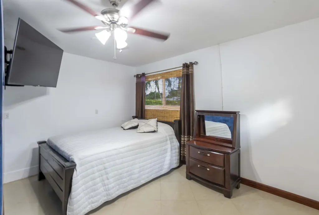 7951 W Lake Drive Lake Clarke Shores FL 33406