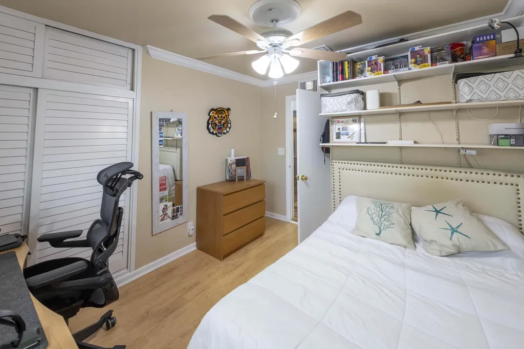 7951 W Lake Drive Lake Clarke Shores FL 33406