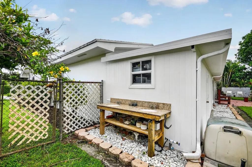 7951 W Lake Drive Lake Clarke Shores FL 33406