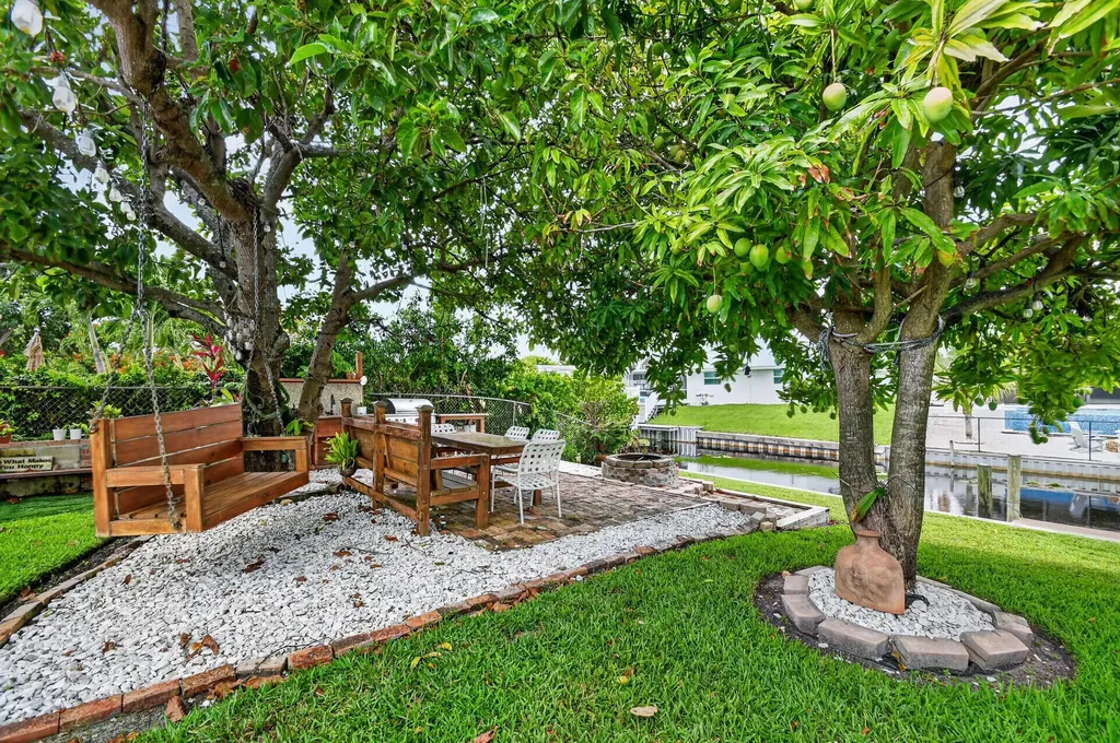 7951 W Lake Drive Lake Clarke Shores FL 33406