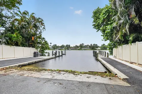 7951 W Lake Drive Lake Clarke Shores FL 33406