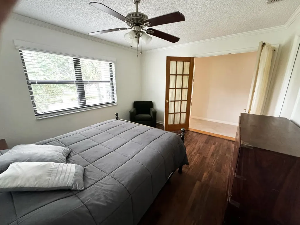 3007 SW 21st Terrace Delray Beach FL 33445