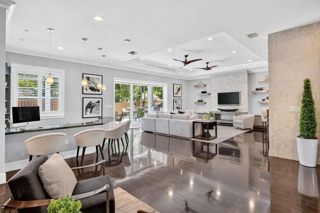 1329 SE 13th Terrace Fort Lauderdale FL 33316