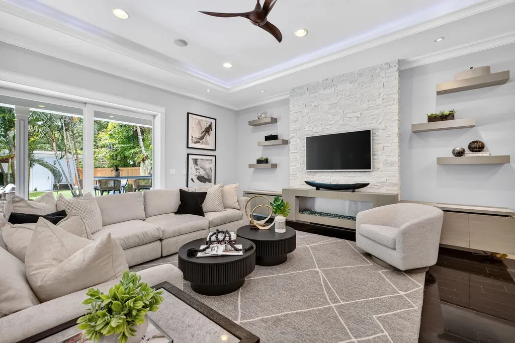 1329 SE 13th Terrace Fort Lauderdale FL 33316