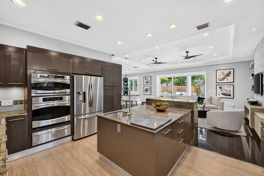 1329 SE 13th Terrace Fort Lauderdale FL 33316
