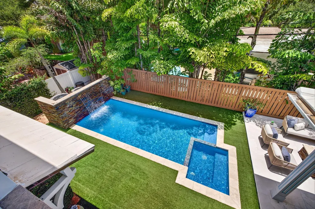 1329 SE 13th Terrace Fort Lauderdale FL 33316