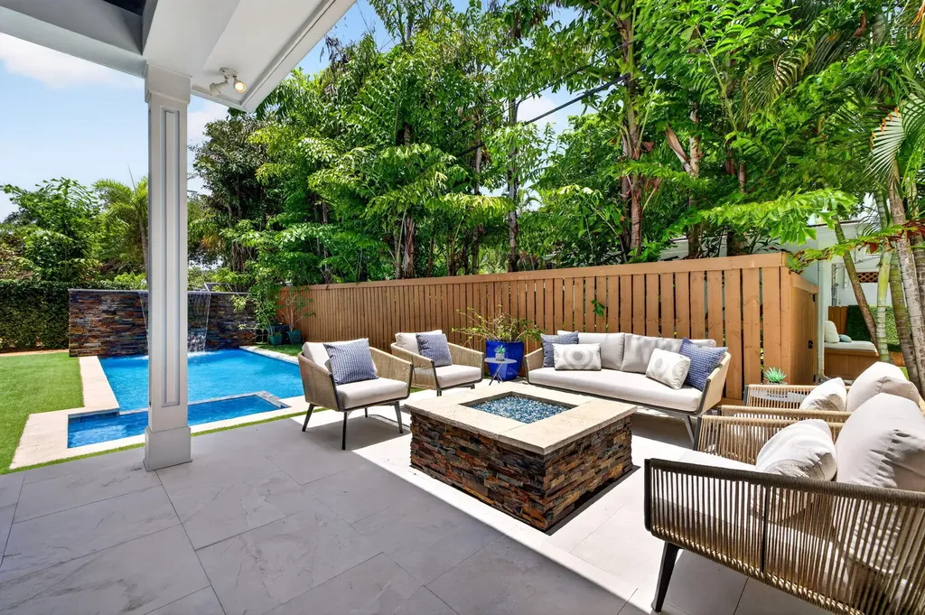 1329 SE 13th Terrace Fort Lauderdale FL 33316