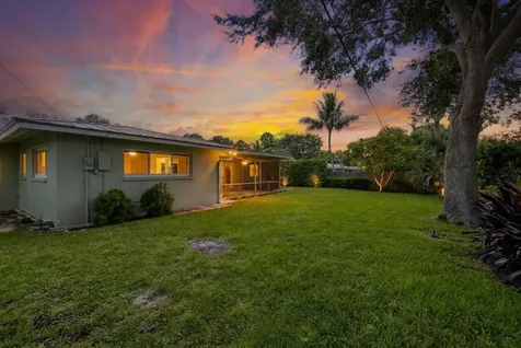 1002 SW 1st Street Boca Raton FL 33486