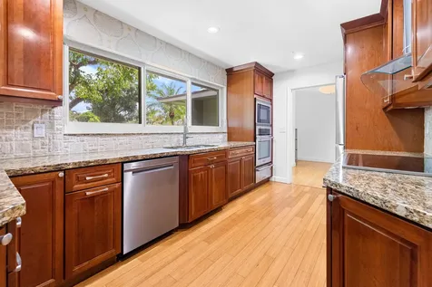 1002 SW 1st Street Boca Raton FL 33486