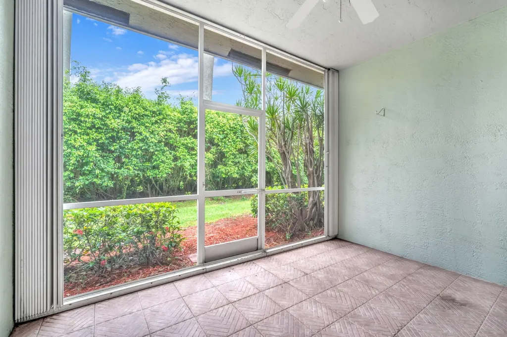 10788 Royal Caribbean Circle Boynton Beach FL 33437