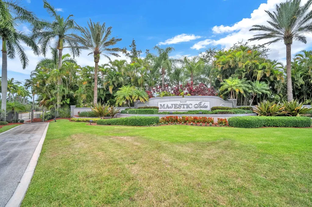10788 Royal Caribbean Circle Boynton Beach FL 33437