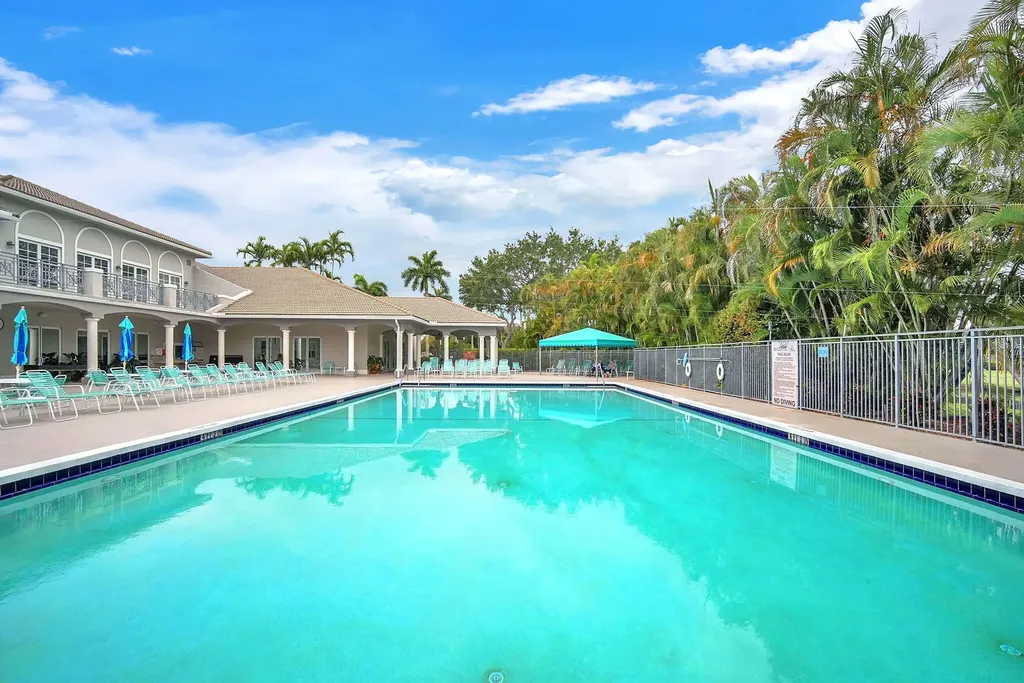 10788 Royal Caribbean Circle Boynton Beach FL 33437