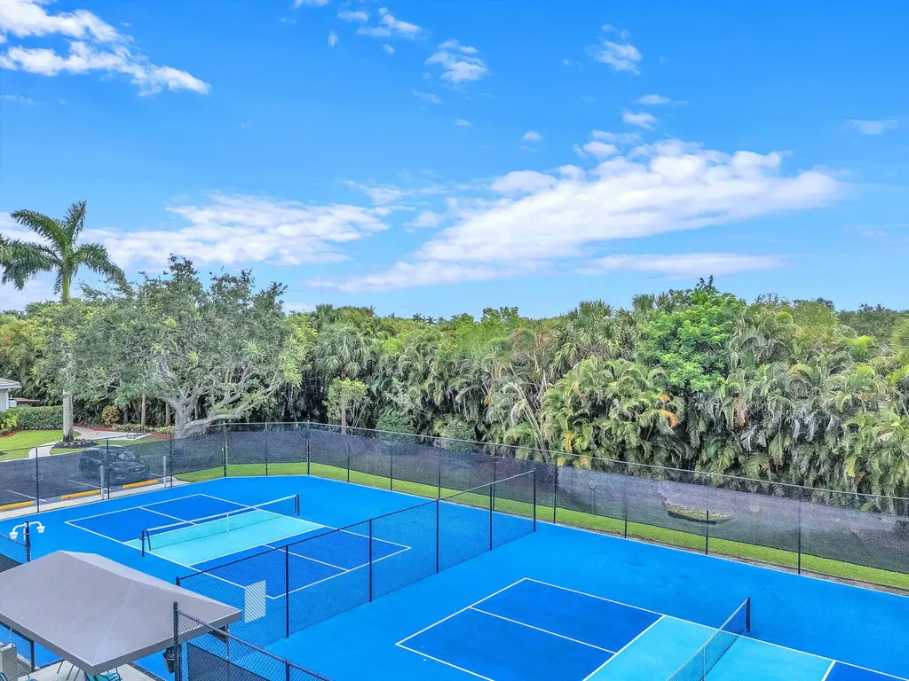 10788 Royal Caribbean Circle Boynton Beach FL 33437