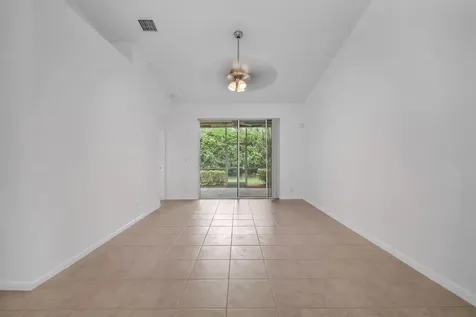 10788 Royal Caribbean Circle Boynton Beach FL 33437
