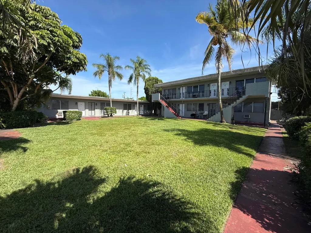 6014 Fillmore Street Hollywood FL 33024