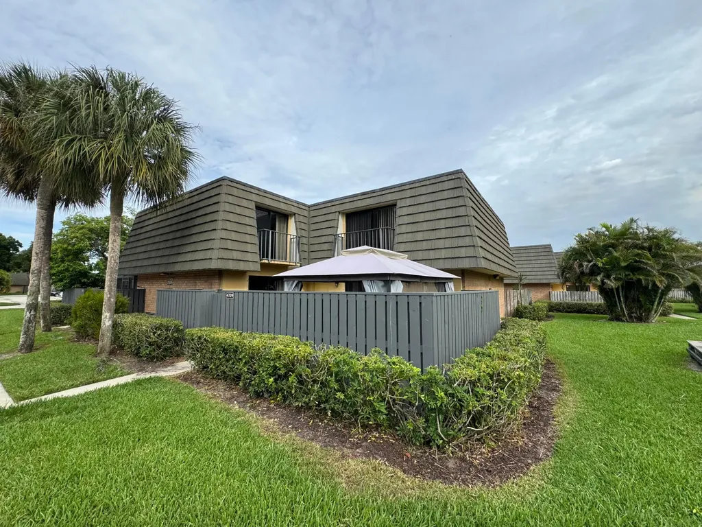 4709 47th Way West Palm Beach FL 33407