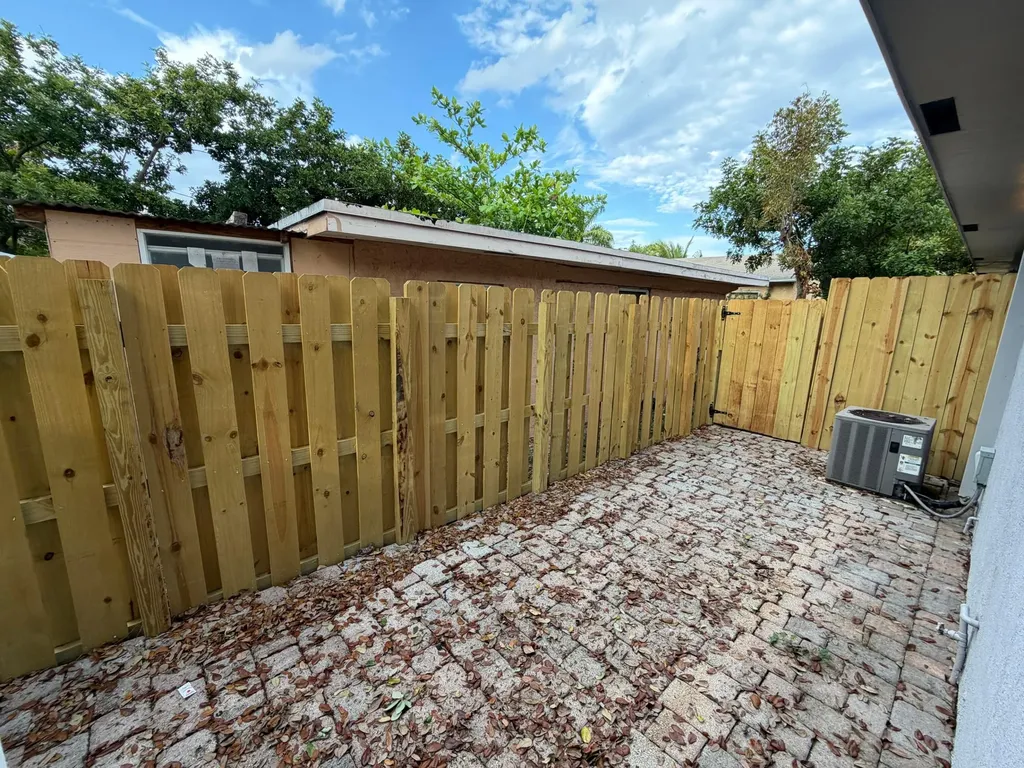 1023 NW 1st Avenue Fort Lauderdale FL 33311