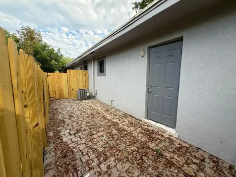 1023 NW 1st Avenue Fort Lauderdale FL 33311