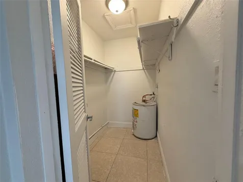1023 NW 1st Avenue Fort Lauderdale FL 33311