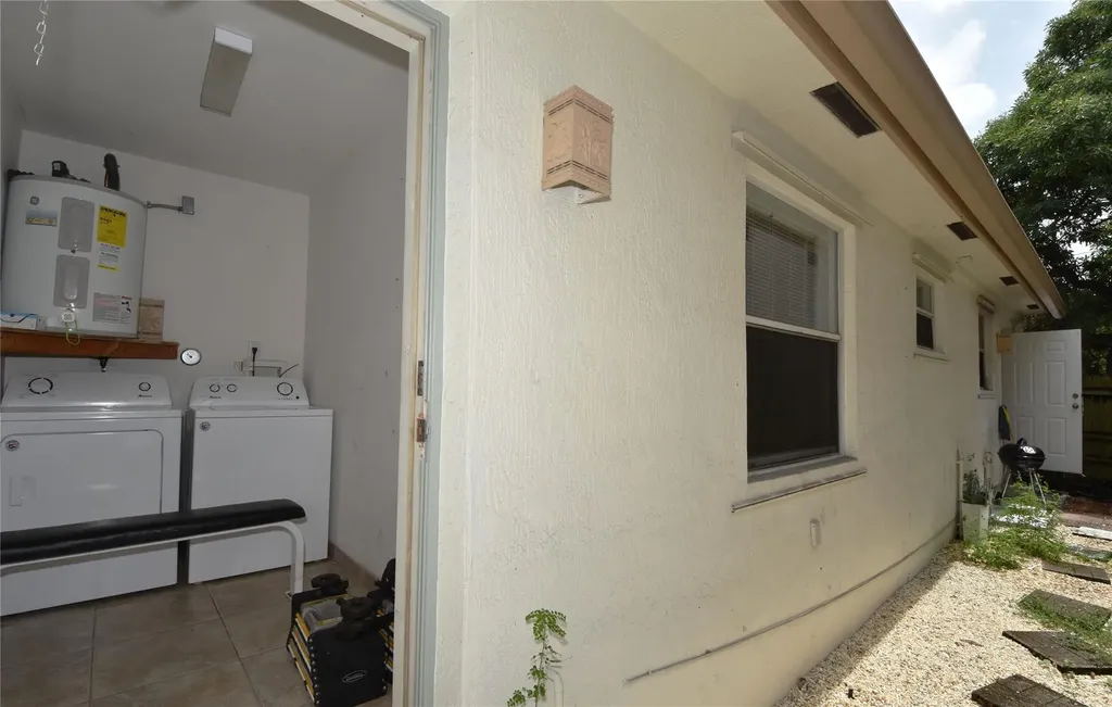 501 SW 17th Street Fort Lauderdale FL 33315