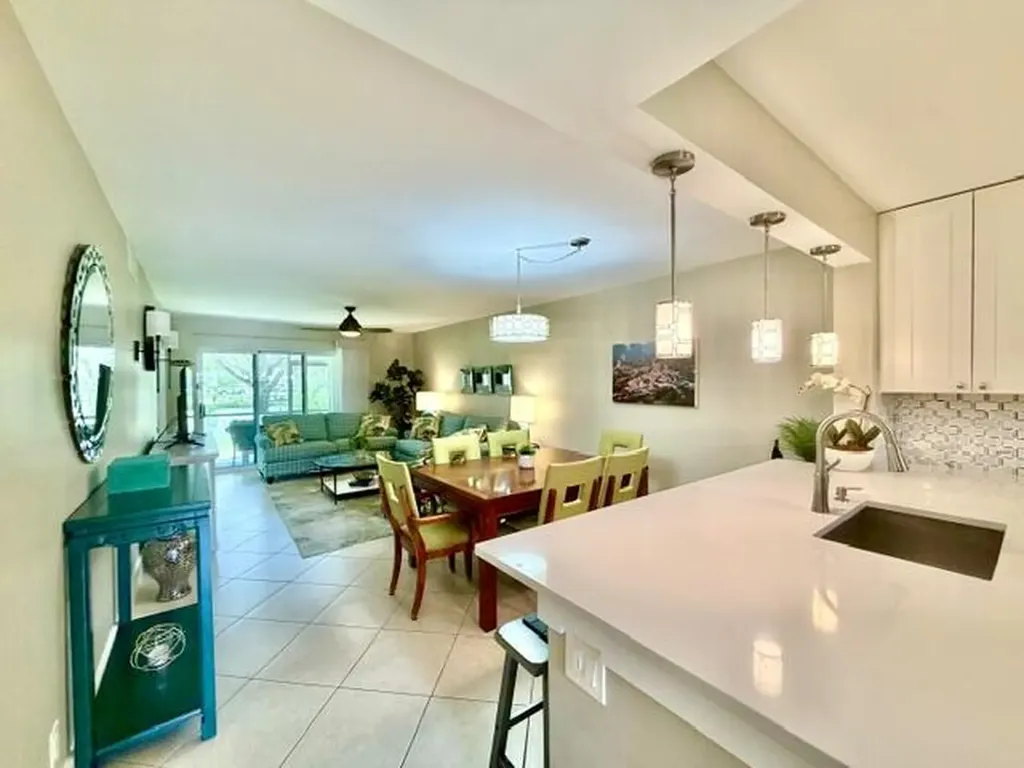 22148 Palms Way Boca Raton FL 33433