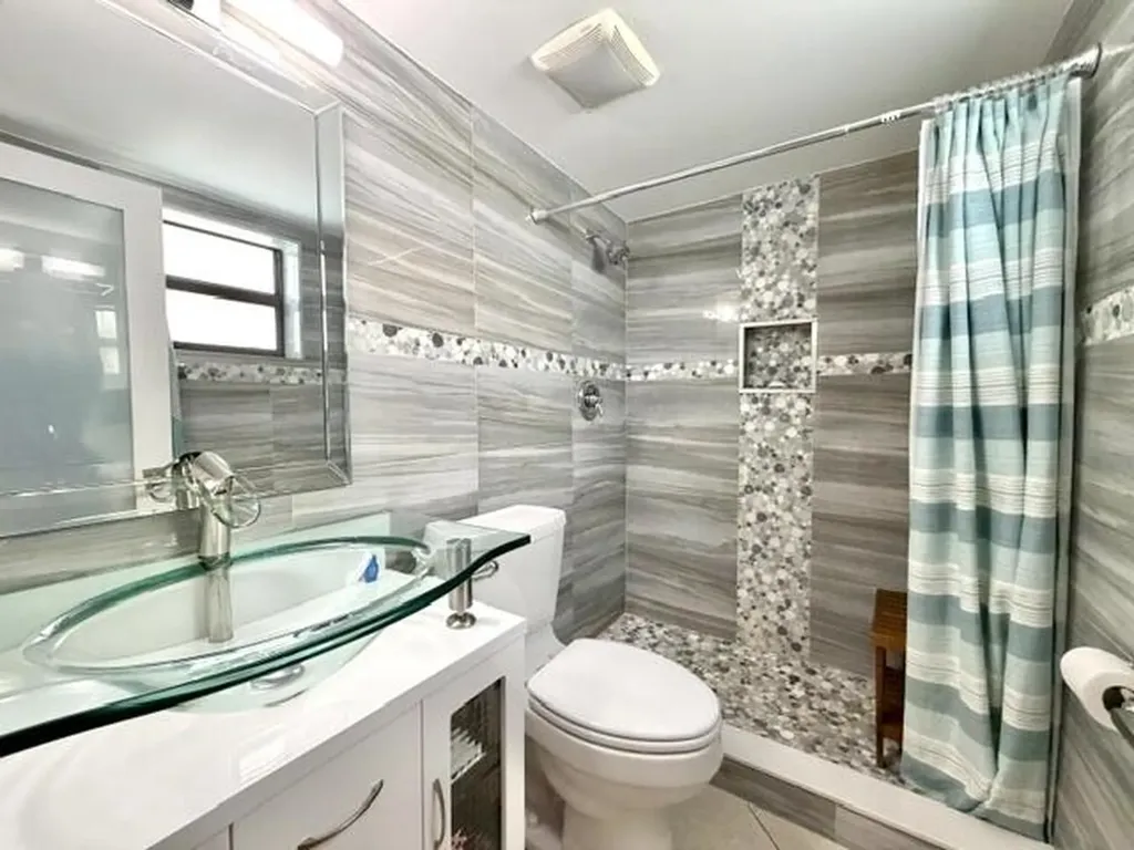 22148 Palms Way Boca Raton FL 33433