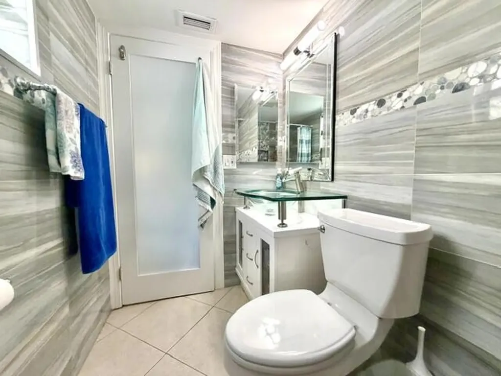 22148 Palms Way Boca Raton FL 33433