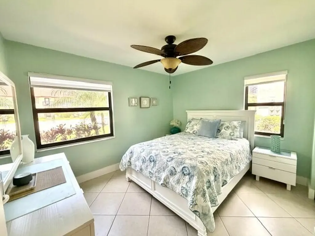 22148 Palms Way Boca Raton FL 33433
