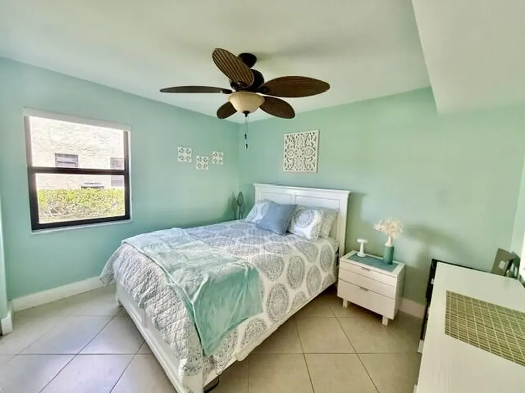 22148 Palms Way Boca Raton FL 33433