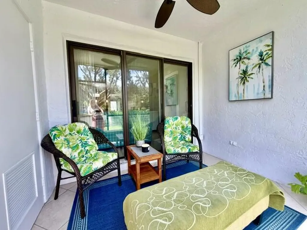 22148 Palms Way Boca Raton FL 33433