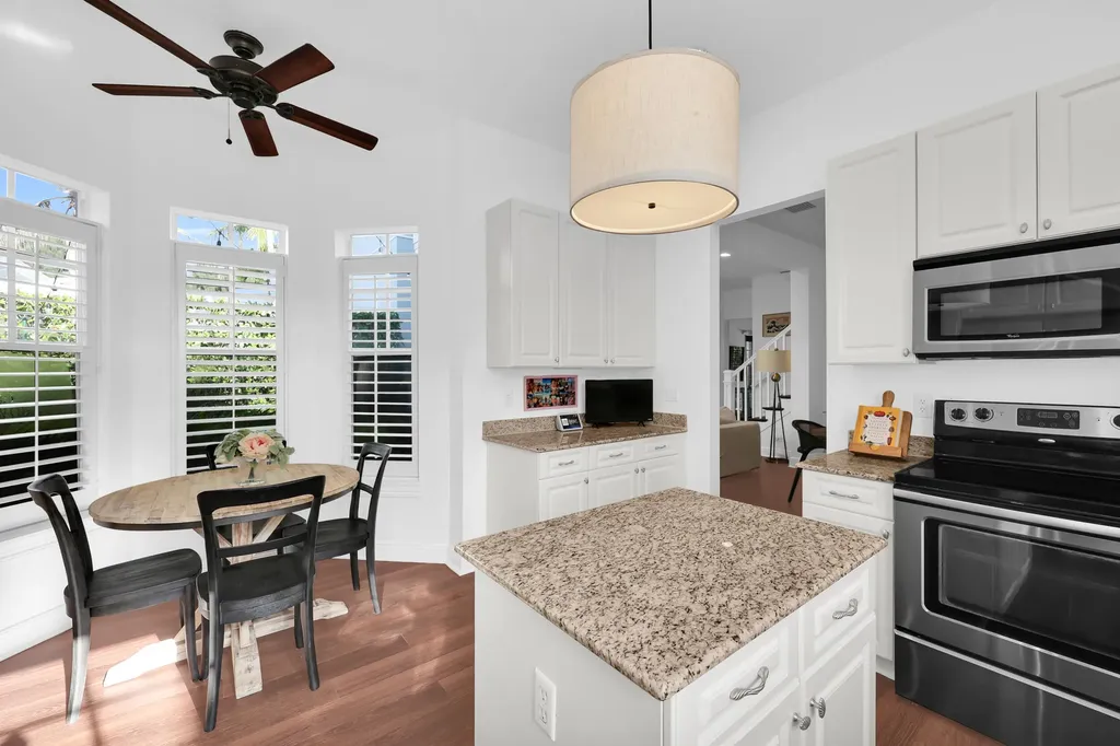 212 W Bay Cedar Circle Jupiter FL 33458