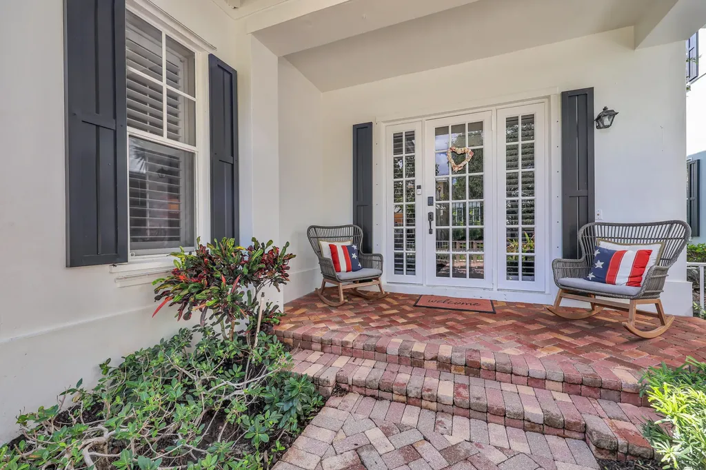 212 W Bay Cedar Circle Jupiter FL 33458