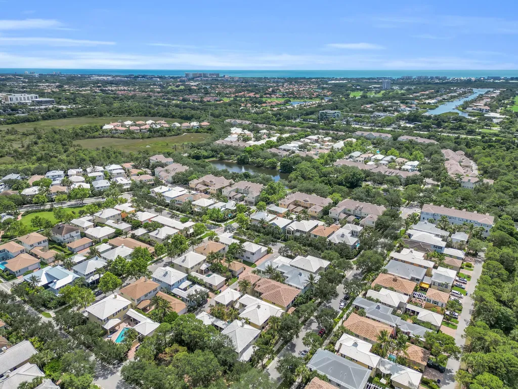 212 W Bay Cedar Circle Jupiter FL 33458