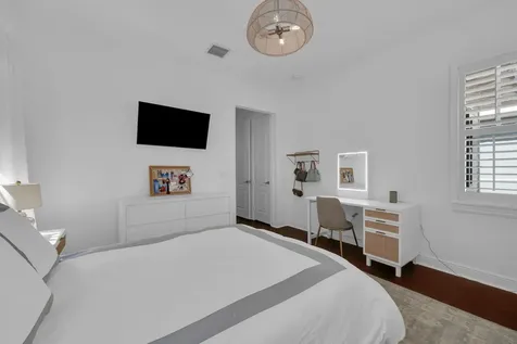 212 W Bay Cedar Circle Jupiter FL 33458