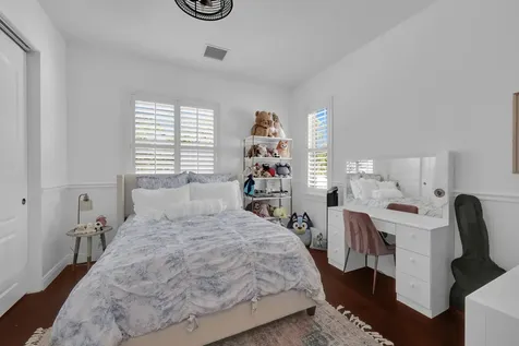 212 W Bay Cedar Circle Jupiter FL 33458