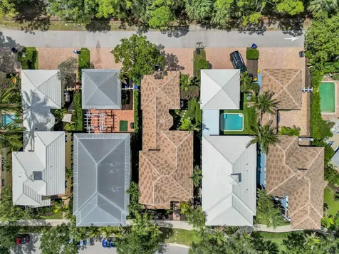 212 W Bay Cedar Circle Jupiter FL 33458