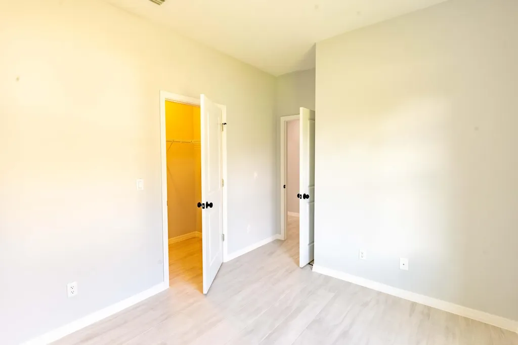 1125 11th Court SW Vero Beach FL 32962