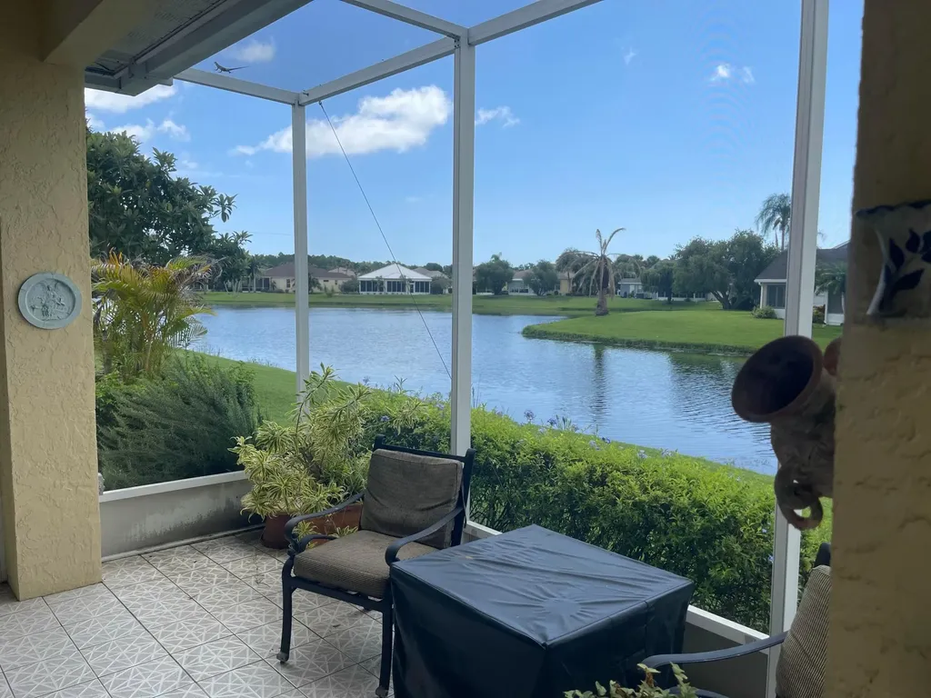562 NW Lambrusco Drive Port St Lucie FL 34986