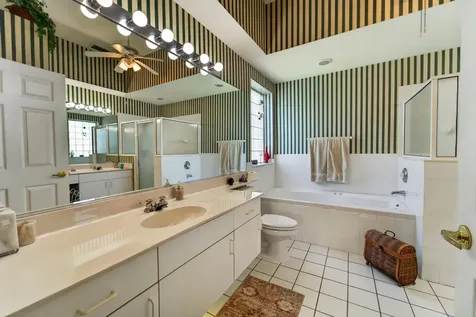 562 NW Lambrusco Drive Port St Lucie FL 34986