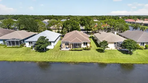562 NW Lambrusco Drive Port St Lucie FL 34986