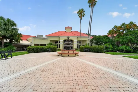 562 NW Lambrusco Drive Port St Lucie FL 34986