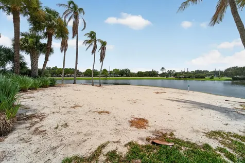 562 NW Lambrusco Drive Port St Lucie FL 34986