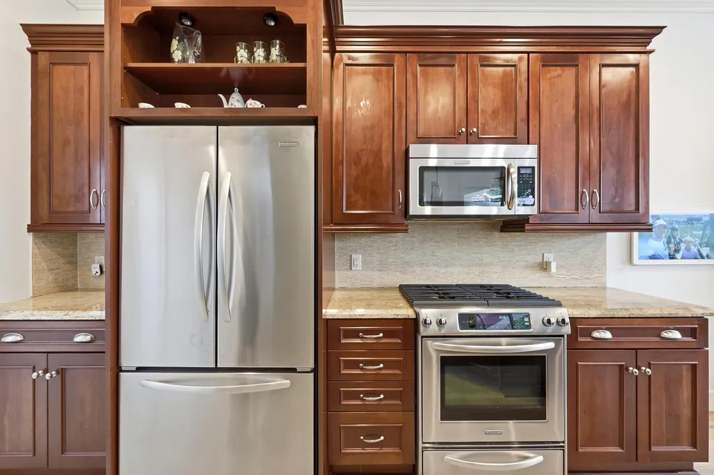 2 Monterey Pointe Drive Palm Beach Gardens FL 33418