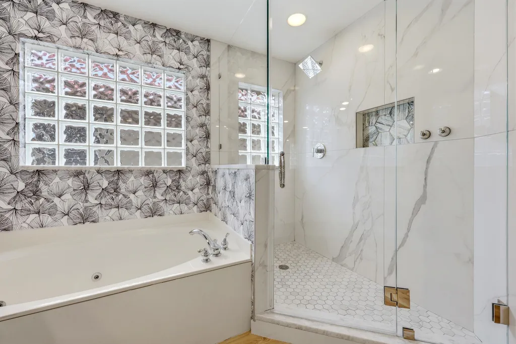 2 Monterey Pointe Drive Palm Beach Gardens FL 33418