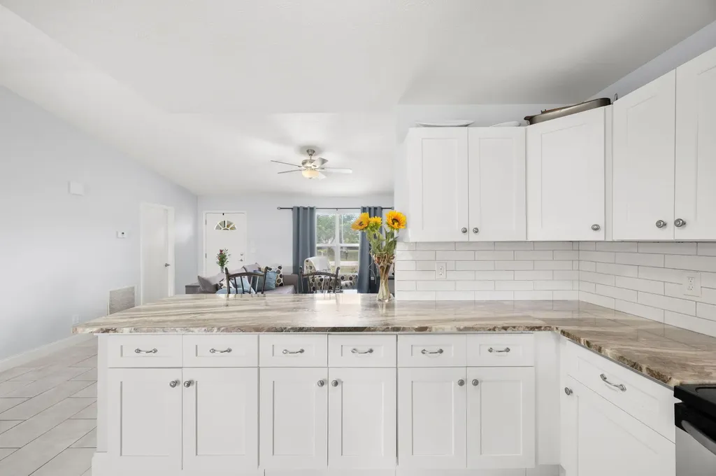 1098 SW Janette Avenue Port St Lucie FL 34953