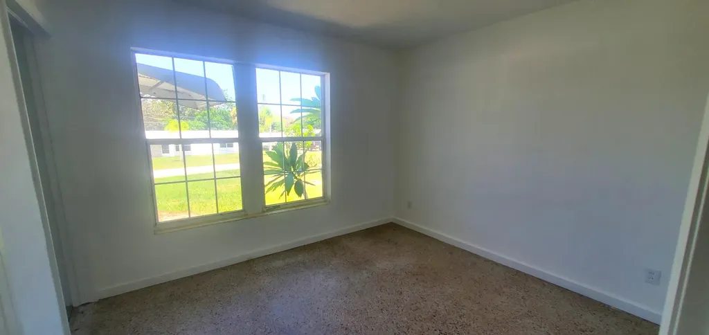 161 SW 6th Court SW Vero Beach FL 32962