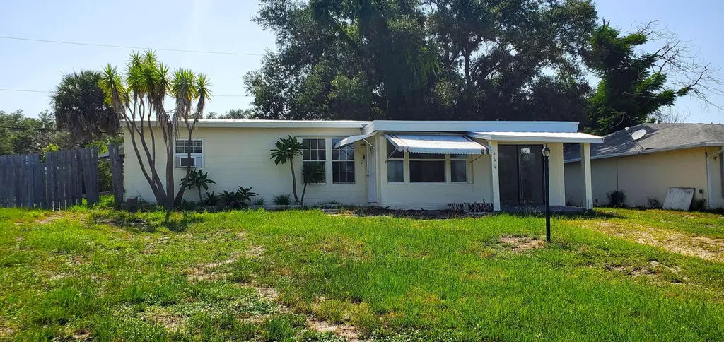 161 SW 6th Court SW Vero Beach FL 32962