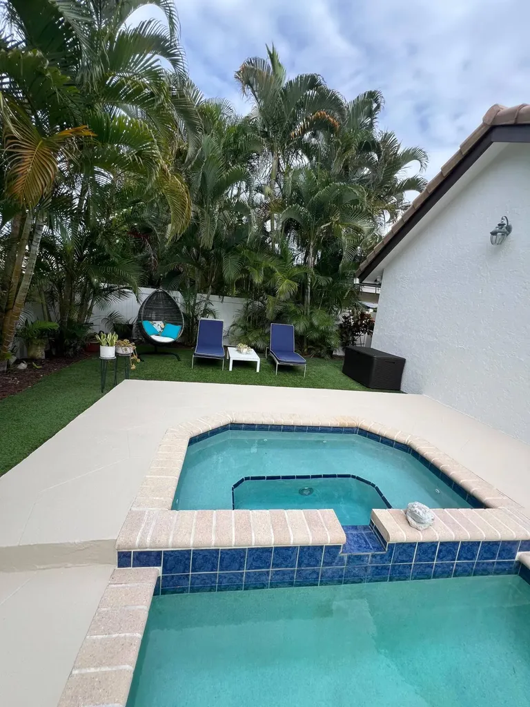 349 Seneca Lane Boca Raton FL 33487