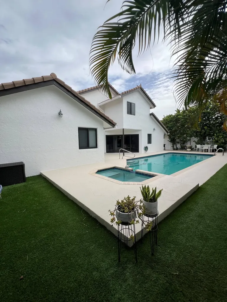 349 Seneca Lane Boca Raton FL 33487